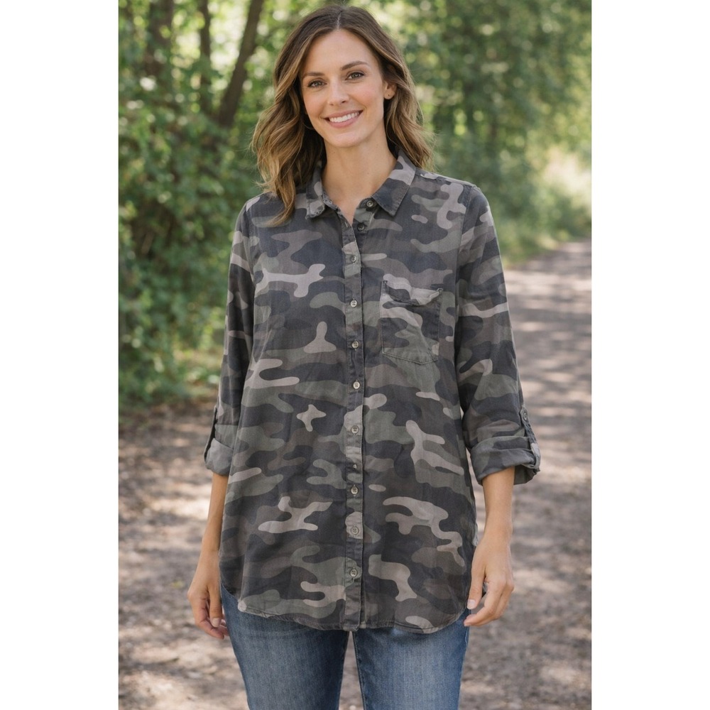 Naturals Reflections Camo Button Up Shirt Womens XL Rayon Long Sleeve Roll Tab